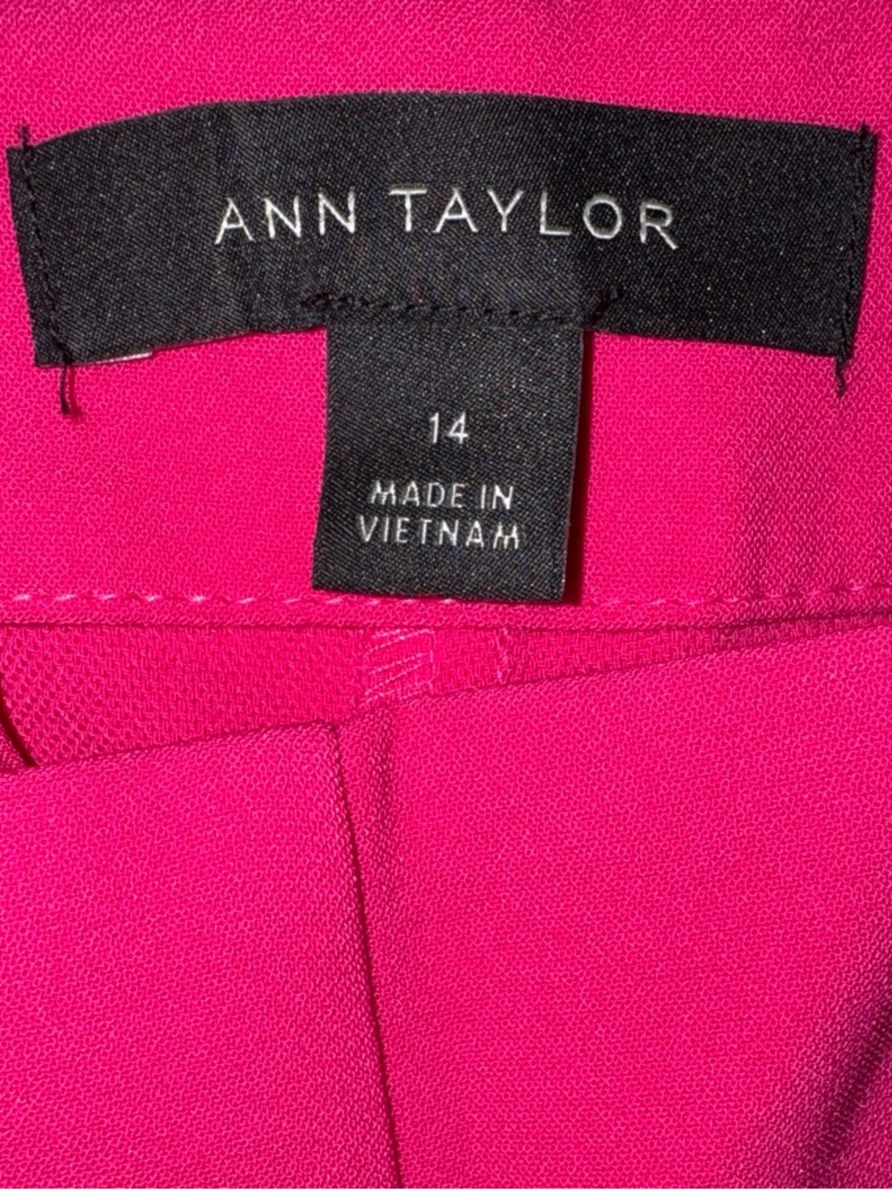 Ann Taylor Women's Wide-Leg Crop Pants in Hot Pink. Size 14. EUC. - Picture 3 of 7